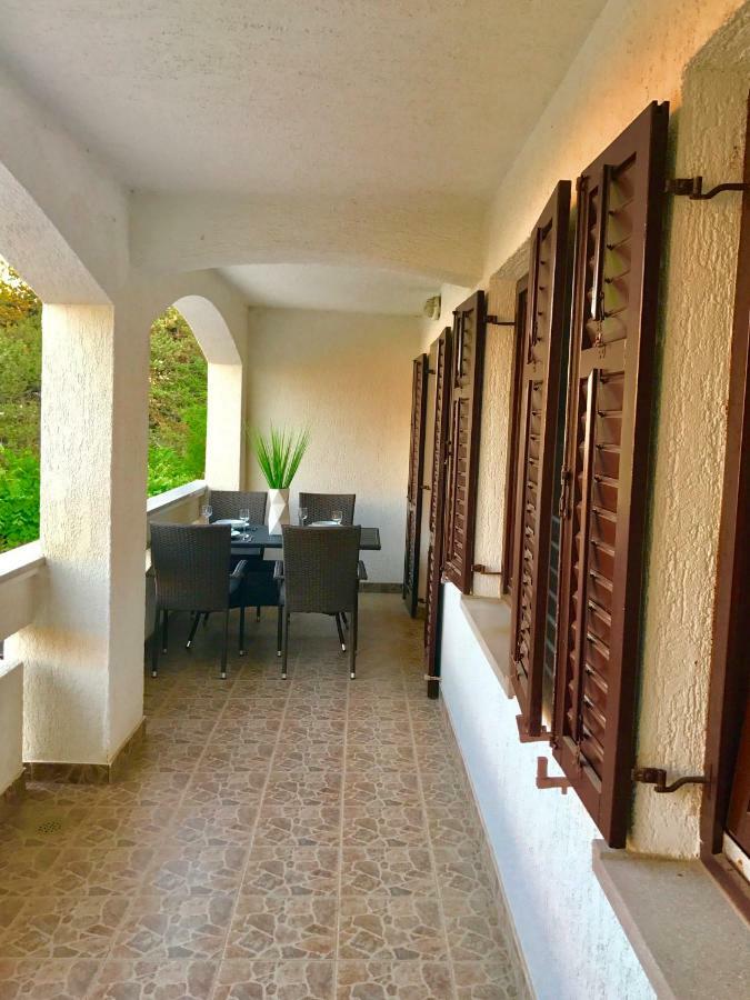 Apartmani Lisac Baška Εξωτερικό φωτογραφία