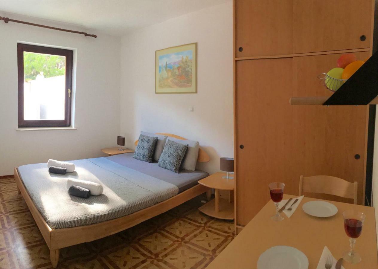 Apartmani Lisac Baška Εξωτερικό φωτογραφία