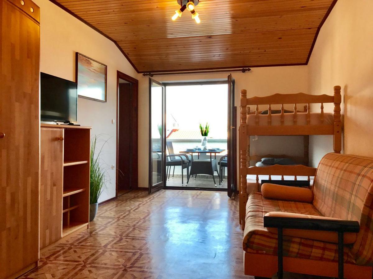 Apartmani Lisac Baška Εξωτερικό φωτογραφία